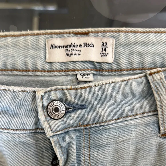 Abercrombie & Fitch Skinny High Rise Light Blue Denim Jeans Curve Love Size 14 - Picture 2 of 3